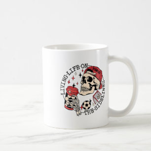 Mug Maman de footballeur vivant la vie en marge Squele