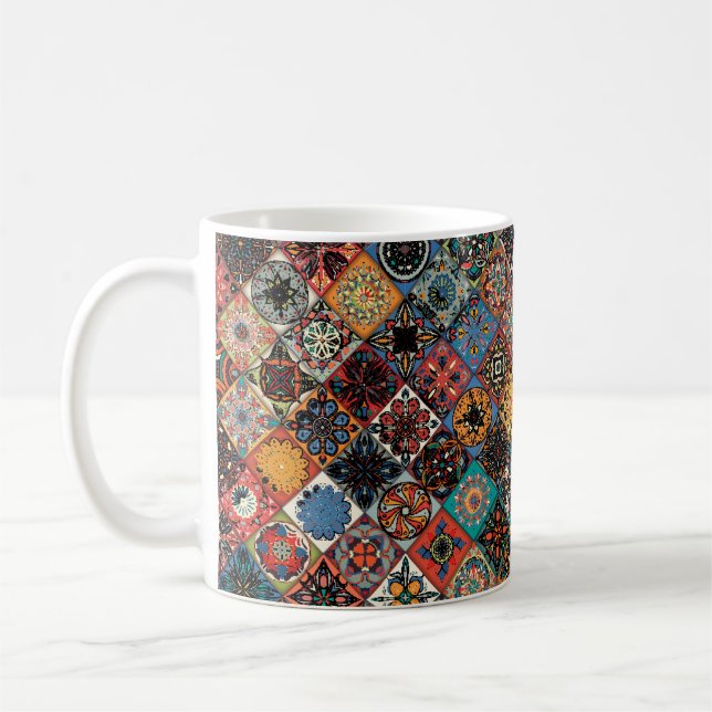 Mug Mandala à fleurs ethniques sans couture motif. M c (Gauche)