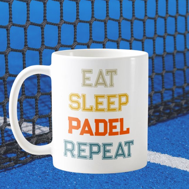 Mug mangez padel de sommeil répétez padel lecteur rétr (eat sleep padel repeat padel player retro coffee mug
)