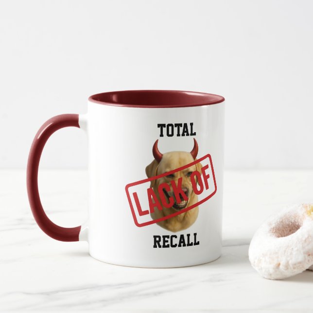 Mug 'Manque de Mémoire' drôle Labrador jaune (Avec donut)