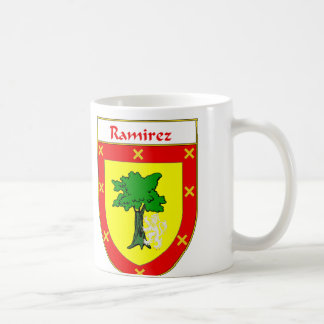Mug Manteau de Ramirez des bras/de crête de famille