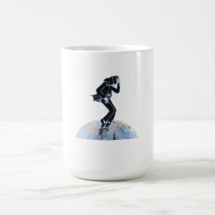 Mug Marcher sur la lune au-dessus de la ville - œuvre