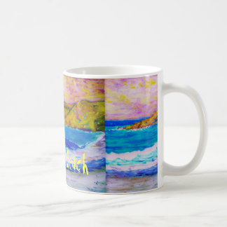 Mug marcher sur l'art de la plage