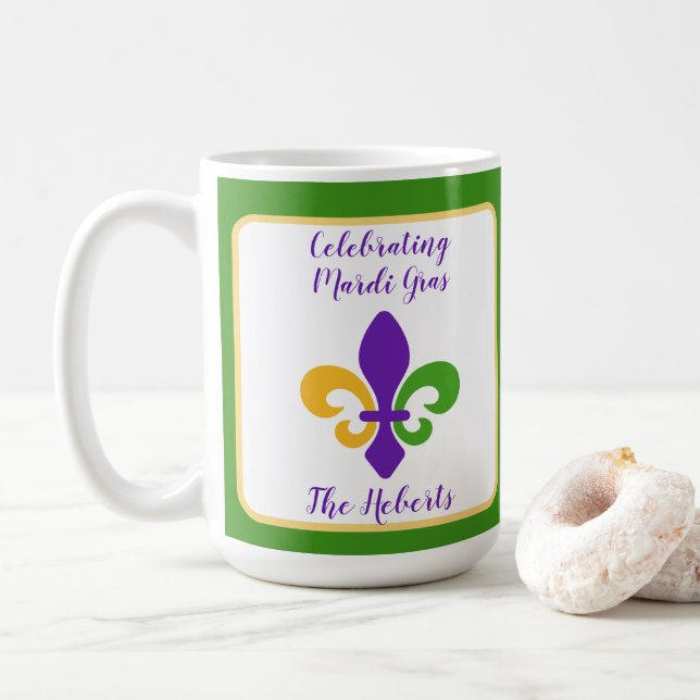Mug Mardi Gras NOM Vert Or Violet Fleur de Lis (Avec donut)