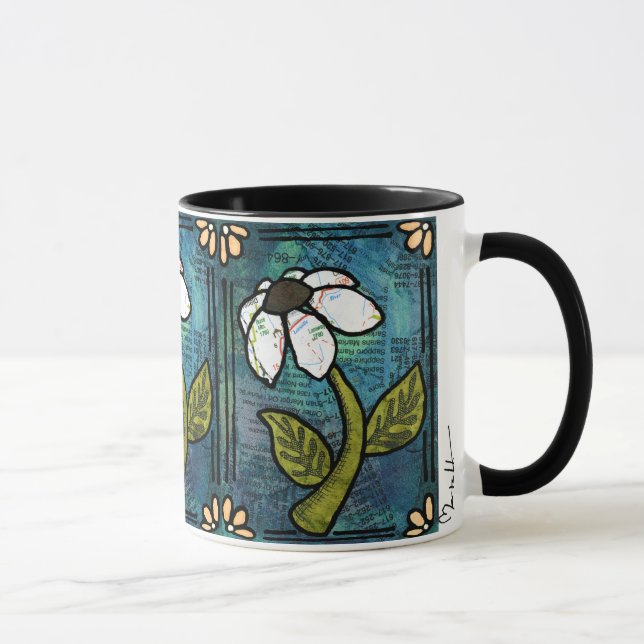 Mug Marguerite blanche sur l'arrière - plan bleu - (Droite)