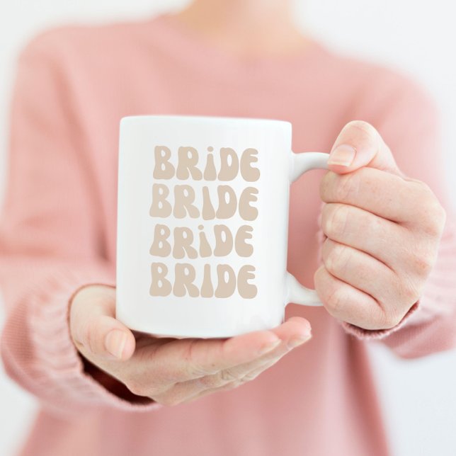 Mug Mariée Rétro Moderne Enterrement de Vie de Jeune F (Modern Retro Bride Bachelorette Party Vintage Mug for the bride on her bridal shower)