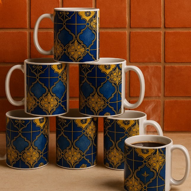 Mug Marocain Maure Elégant Motif Bleu et Or (Moroccan pattern blue gold ceramic coffee mugs on a kitchen counter. Buy in sets for family/guests)