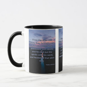 Mug Matthieu 8:16 KJV Bible Écriture Pic Deux Tons