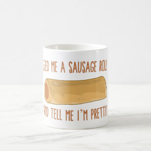 Mug Me nourrir d'une poupée de saucisses et me dire q