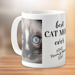 Mug Meilleure maman de chat jamais photos personnalisé<br><div class="desc">Célébrez la meilleure maman de chat avec cette tasse personnalisée. Vous pouvez facilement ajouter deux photos de votre chat ou chats et ajouter le nom et l'année des chats.</div>