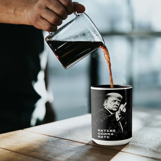 Mug Meme drôle du doigt d'honneur de Trump 2026 (Créateur téléchargé)