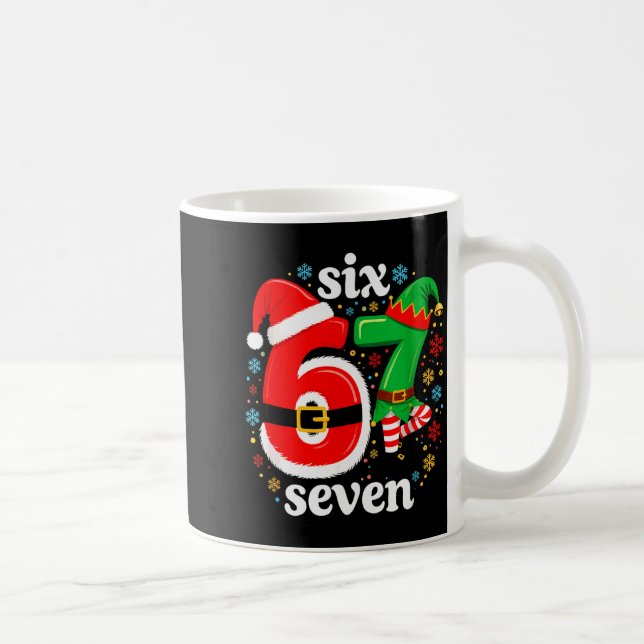 Mug Mème drôle Six Sept 67 Elfe 6 7 Père Noël de Noël  (Droite)
