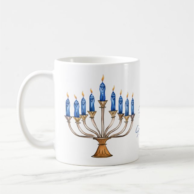 Mug Menorah avec des bougies brûlantes Joyeux Hanoukka (Gauche)