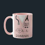 Mug Merci d'infirmières personnalisé Nom d'ajout<br><div class="desc">Customisez cette tasse-cadeau personnalisée pour faire un cadeau qu'ils aimeront.Important : Vous pouvez facilement changer la couleur des arrière - plans de chemise,  les polices et les couleurs de police si vous le souhaitez. RXMugs.com - Juste ce que le Dr a commandé!</div>