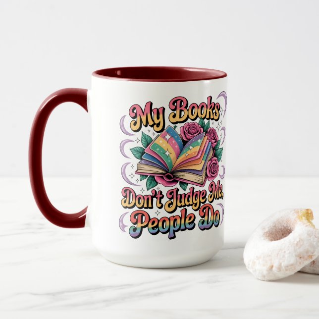 Mug Mes livres ne me jugent pas... (Avec donut)