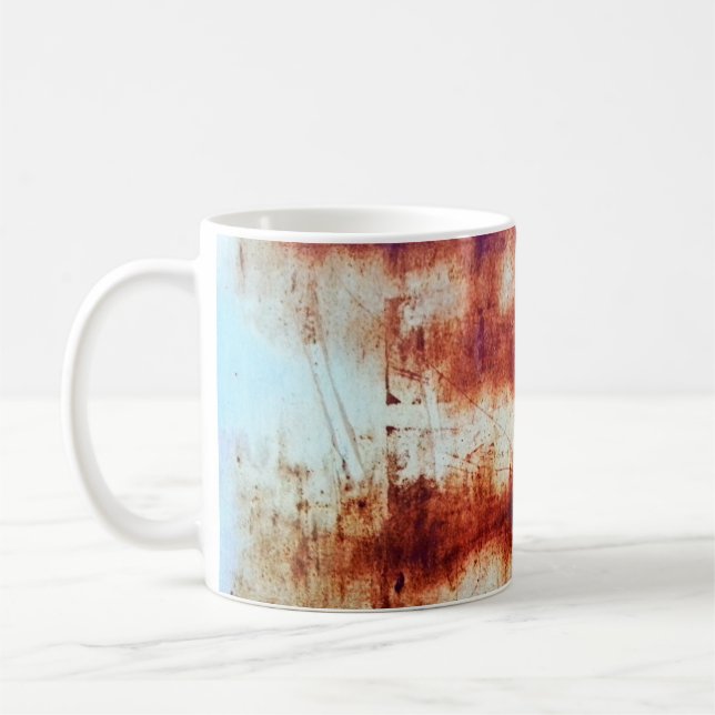Mug métal rouillé, arrière - plan texturé. (Gauche)