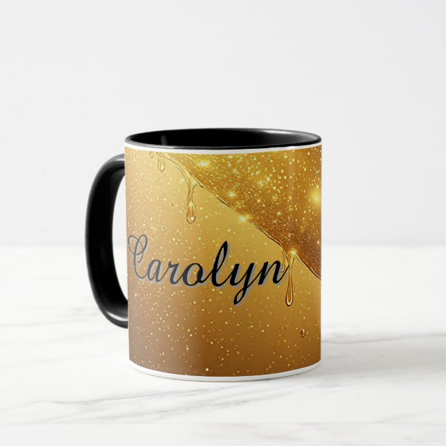 Mug Miel Doré qui Tombe en Gros Plan avec Liquide Étin (Devant gauche)