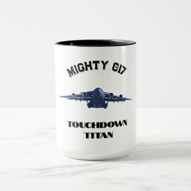 Mug Mighty C-17, Touchdown Titan (Centre)