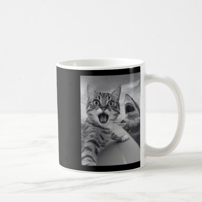 Mug Mignon Chat Selfie Avec Requin  (Droite)