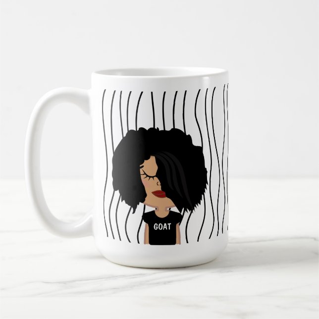 Mug Mignonne Femme Qui Soupçonne A Frappé De La Mug. C (Gauche)