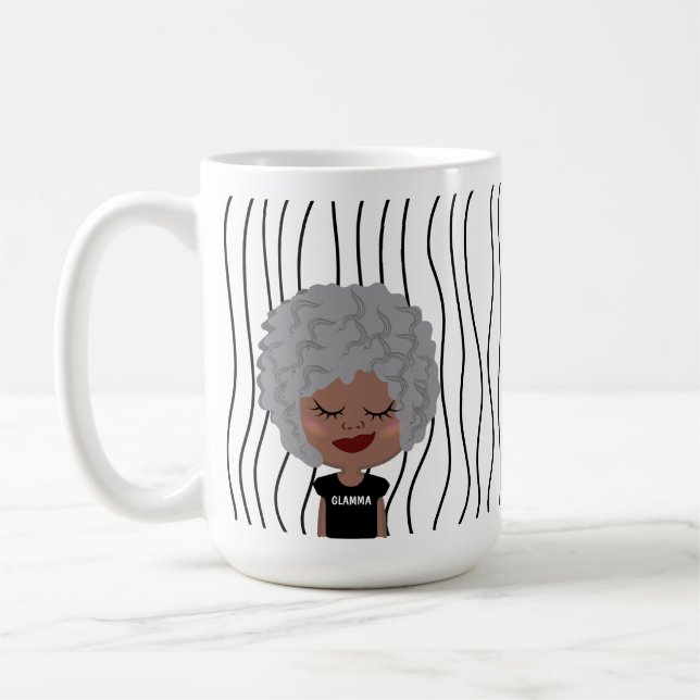 Mug Mignonne Femme Qui Soupçonne A Frappé De La Mug. C (Gauche)