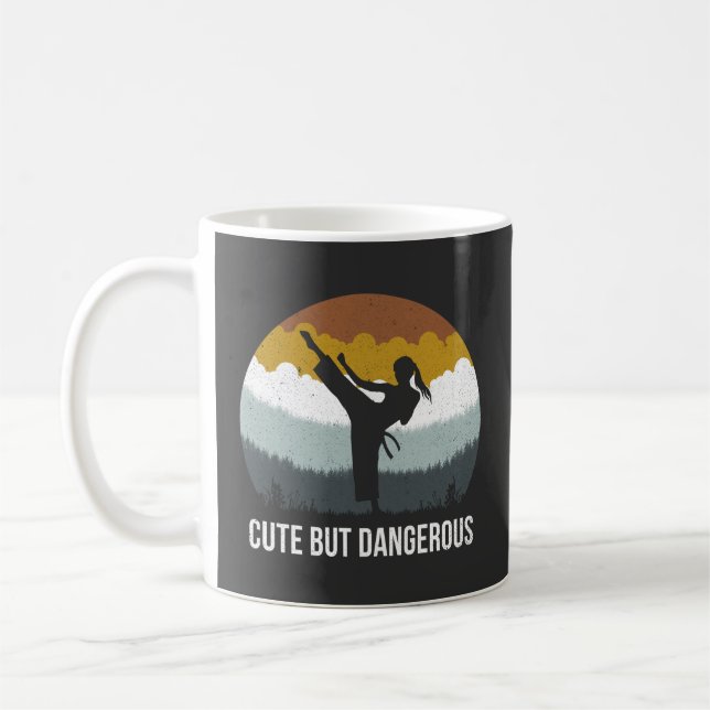 Mug Mignonne mais dangereuse - Karate Taekwondo Karate (Gauche)
