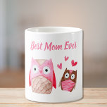 Mug Mignonne Maman Chouette Personnalisée Rose<br><div class="desc">Une mignonne tasse pour la meilleure maman de tous les temps ! La face avant de la tasse présente "Best Mom Ever" (personnalisable par vous) en écriture rose contemporaine et une aquarelle d'une chouette mère avec son enfant et le coeur rose. Sur les côtés de la tasse, vous pouvez personnaliser...</div>