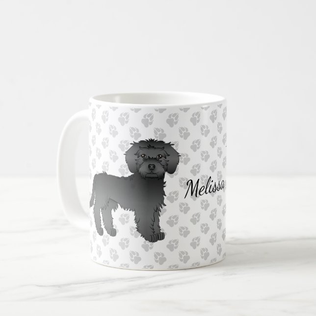 Mug Mini noir Goldendoodle dessin animé Chien et nom (Devant gauche)