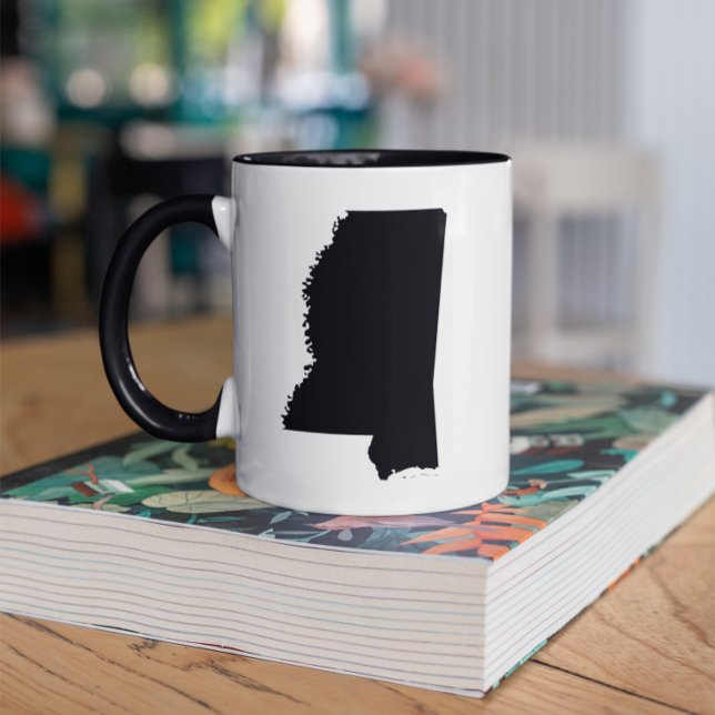 Mug Mississippi en noir et blanc (Add text to create your own souvenir coffee cup.)