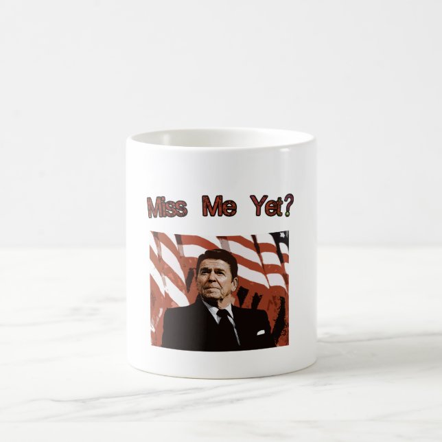 Mug Mlle Me Yet ?  Reagan Posterized (Centre)