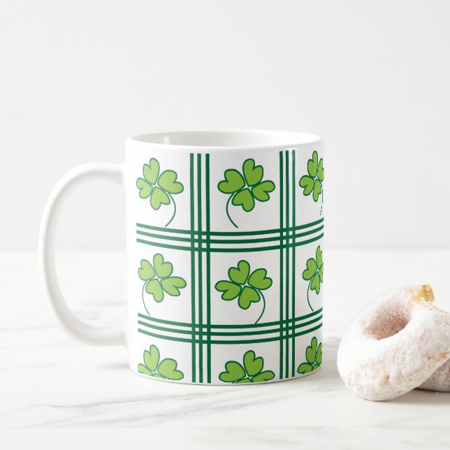 Mug Modèle de trèfle à quatre feuilles chanceux de la  (Avec donut)