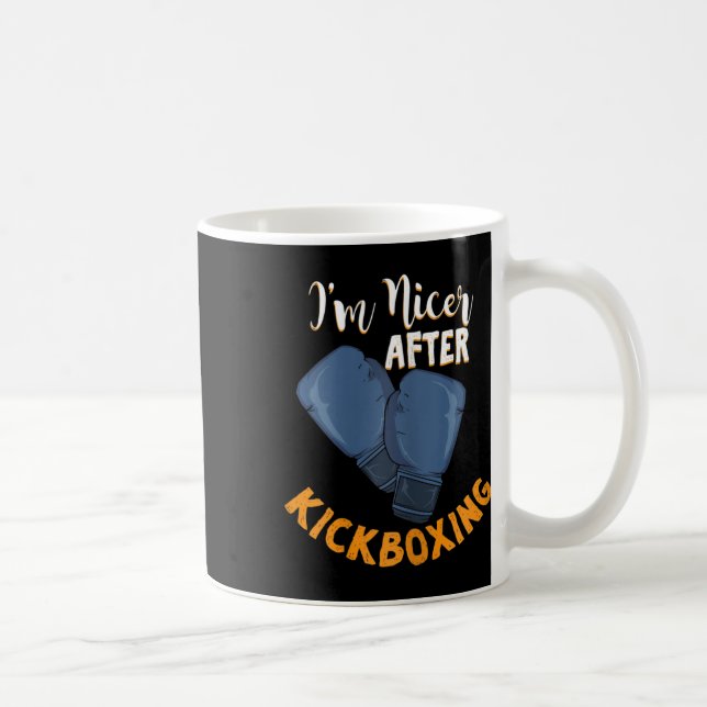Mug Modèle pour une fille de kickboxing Je suis plus g (Droite)