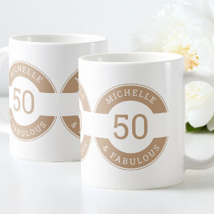 Mug Moderne Brown 50 et fabuleux Anniversaire Nom de f