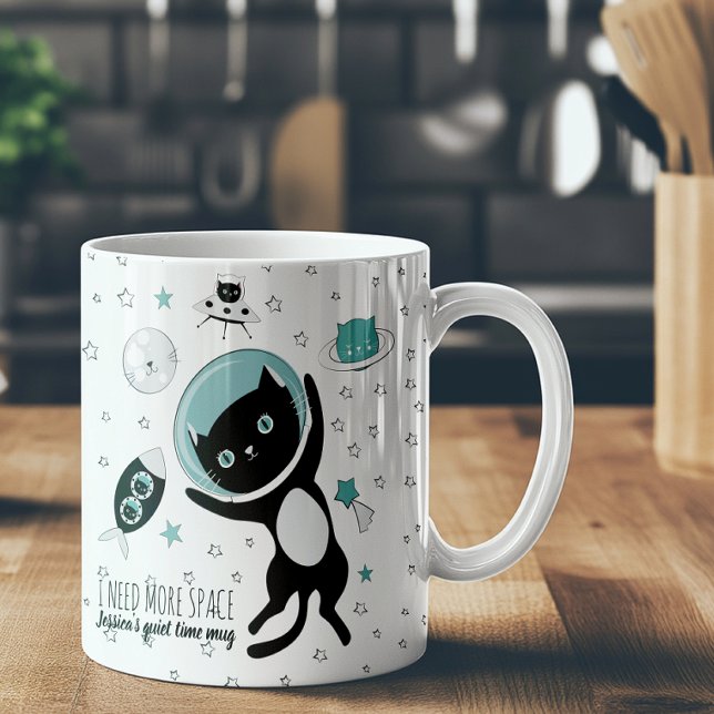Mug Moderne J'Ai Besoin De Plus D'Espace Carton Chat N (Créateur téléchargé)