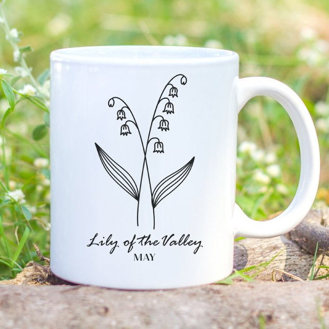 Mug Mois de naissance mai Monogramme de fleurs (Créateur téléchargé)