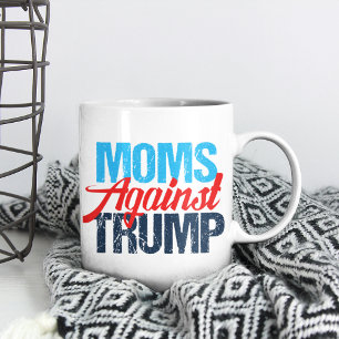 Mug Moms contre Trump