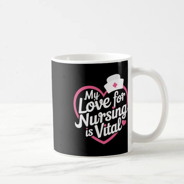 Mug Mon amour pour l'aide-soignante est vital Infirmiè (Droite)