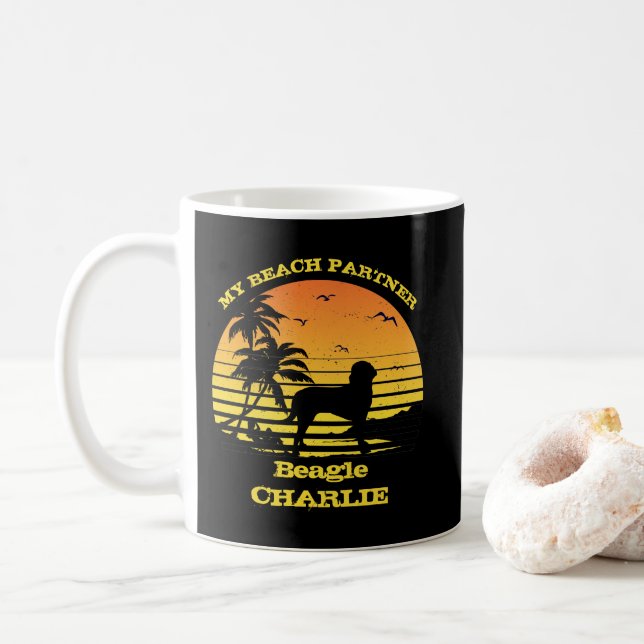 Mug Mon partenaire de plage Sunset Palm Beagle (Avec donut)