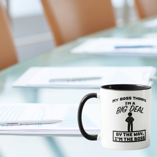 Mug Mon patron pense que je suis une grosse pointure,  (Créateur téléchargé)