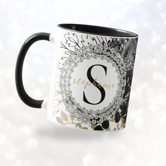 Mug Monogram Roses Diamants Luxe Or Noir Élégant  (mockup view)