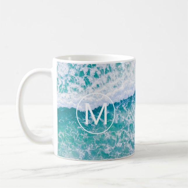 Mug Monogramme blanc en cercle DIY, vagues de plage (Gauche)