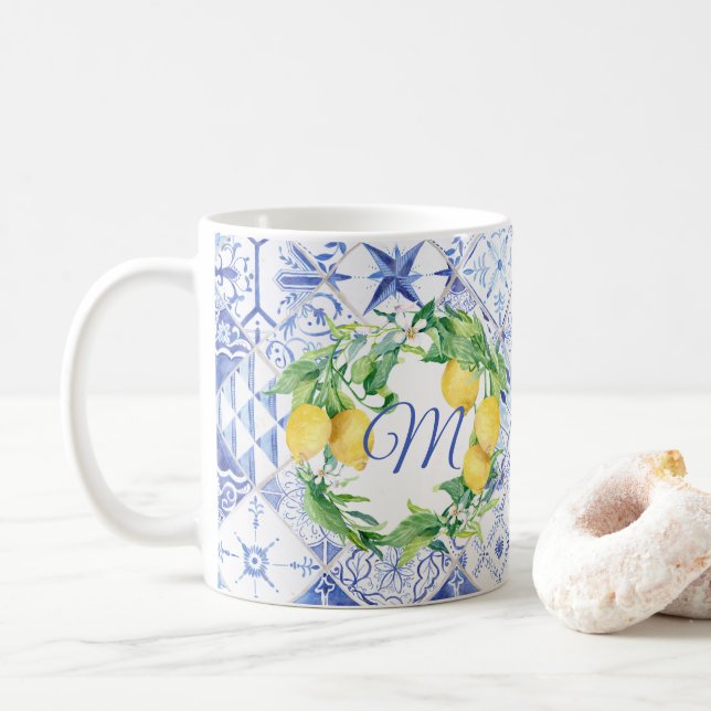 Mug Monogramme bleu floral blanc vert citron (Avec donut)
