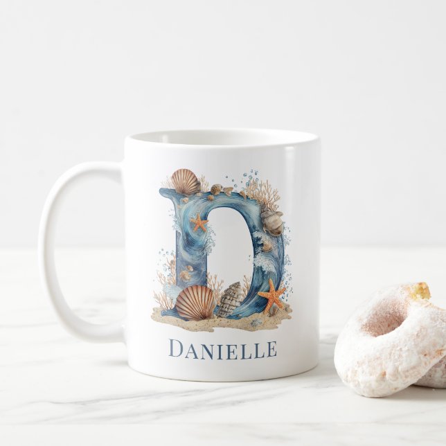 Mug Monogramme D Initial de Plage Personnalisé (Avec donut)