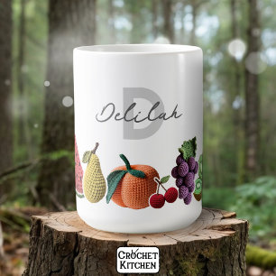 Mug Monogramme de collage minimaliste de fruits Croche