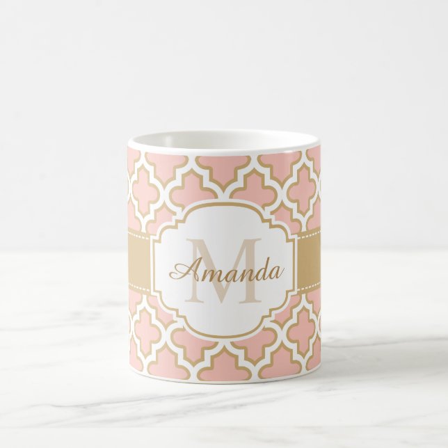 Mug Monogramme de corail rose marocain Girly de (Centre)