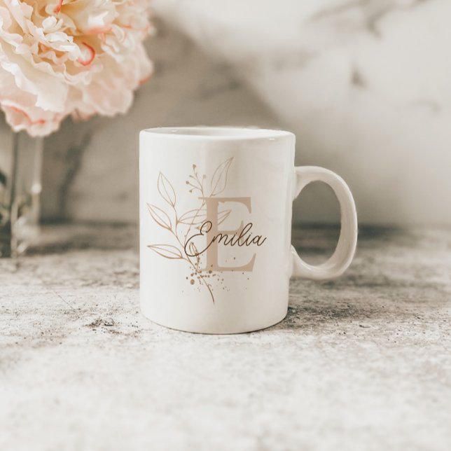 Mug Monogramme de feuille florale en or rose élégant (Créateur téléchargé)