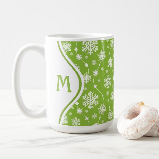 Mug Monogramme de l'hiver vert de la chaux brillante C (Avec donut)