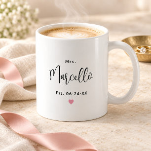 Mug Monogramme de mariage élégant Mme Script