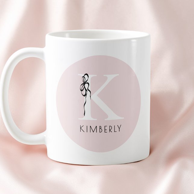 Mug Monogramme élégant initial rose féminin ruban (Elegant Initial Pink Girly Feminine Bow Monogram Coffee Mug)
