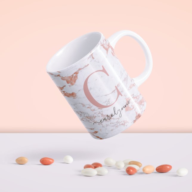 Mug Monogramme en marbre Rose or tendance chic (Créateur téléchargé)